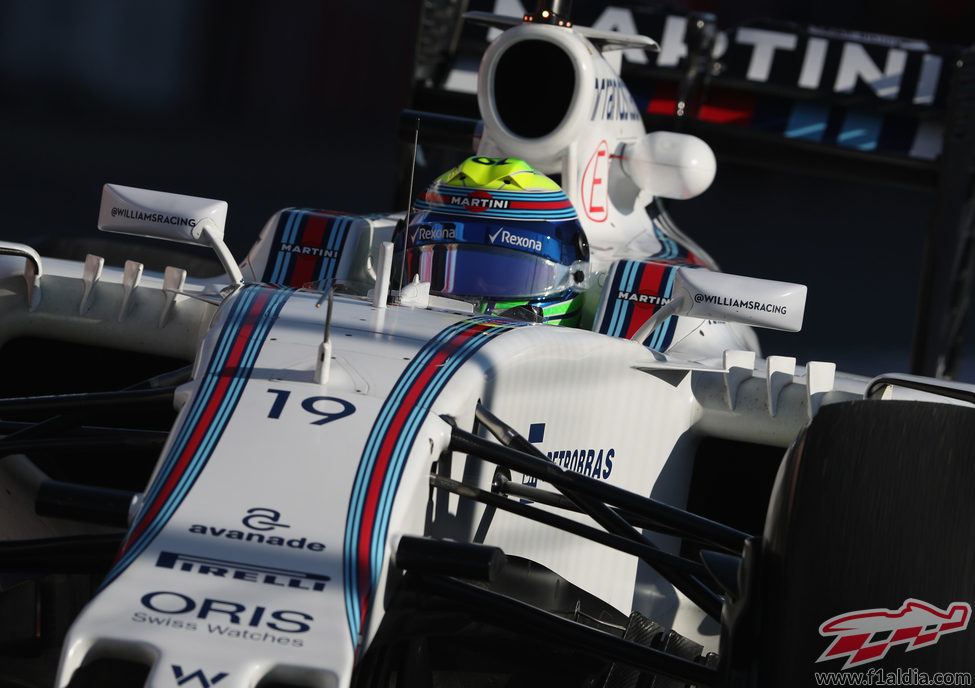 Primer plano de Felipe Massa en el FW38