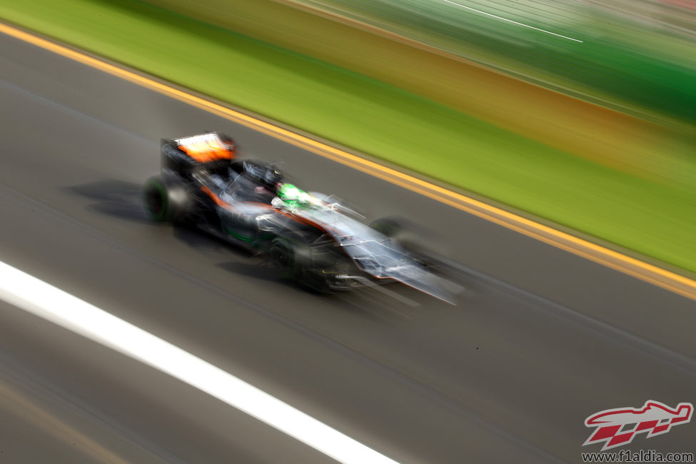 Nico Hülkenberg vuela en Albert Park