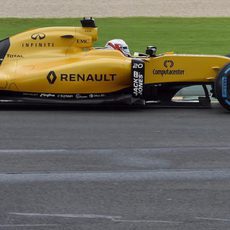 Kevin Magnussen rueda con el RS16