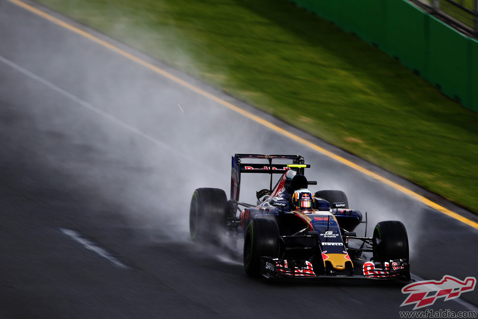 A Carlos Sainz se le da bien el trazado australiano