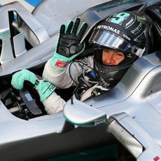 Nico Rosberg saluda desde su W06 Hybrid