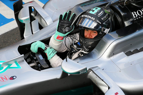 Nico Rosberg saluda desde su W06 Hybrid