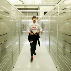 Daniel Ricciardo en el box de Red Bull