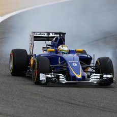 Marcus Ericsson se pasa de frenada en los entrenamientos