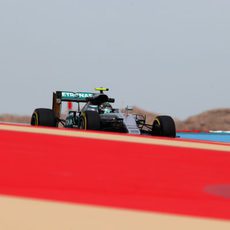 Nico Rosberg empieza el fin de semana al frente