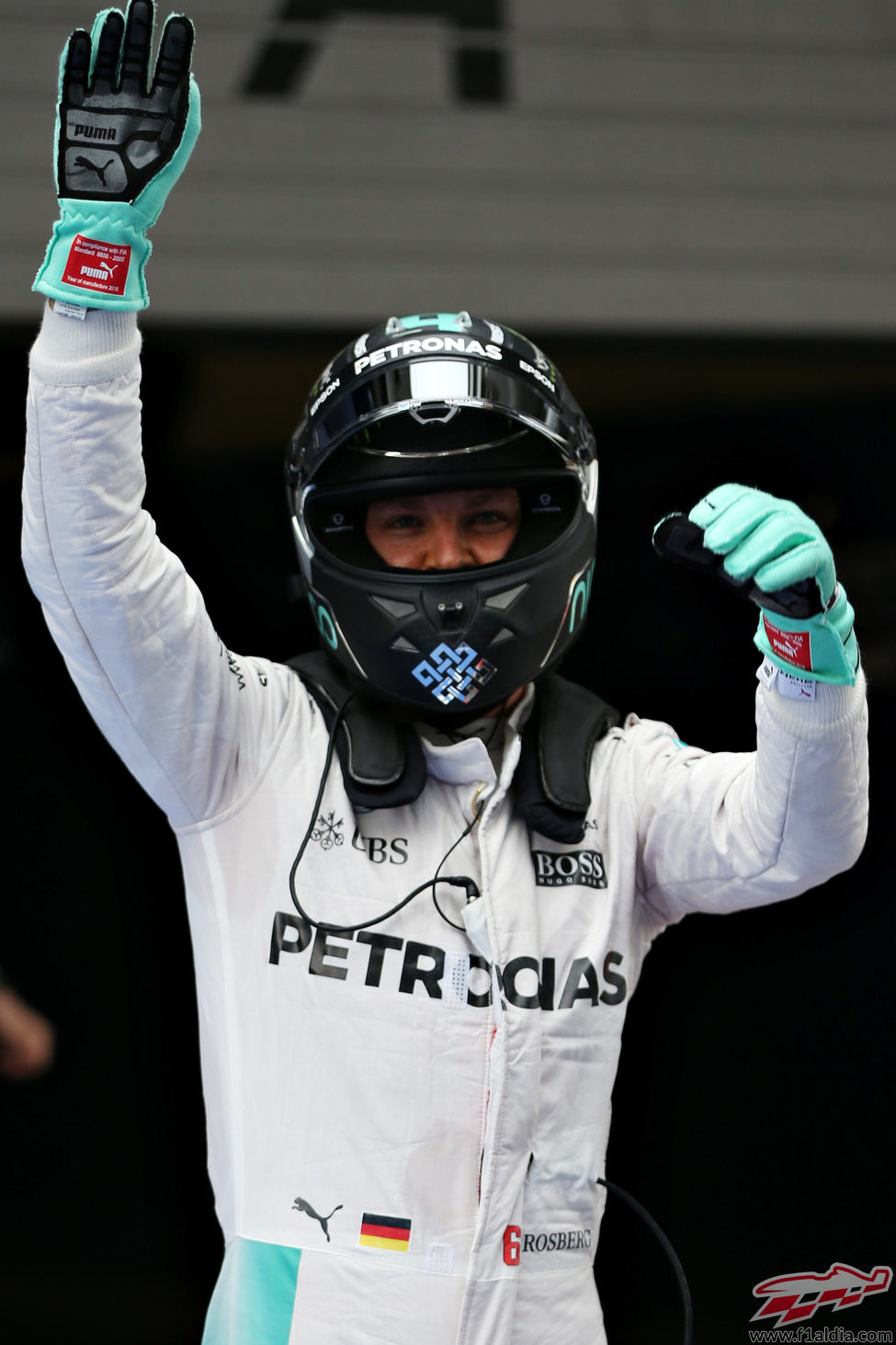 Nico Rosberg celebra la 'pole' en China