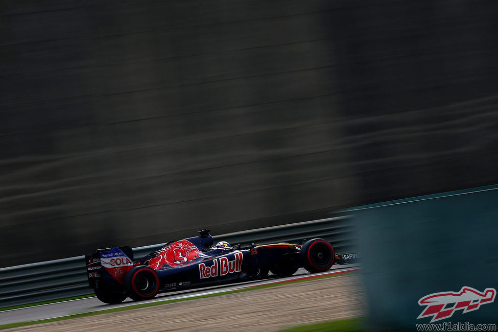 Max Verstappen clasificó en novena posición