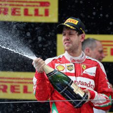 Sebastian Vettel celebra su segundo puesto