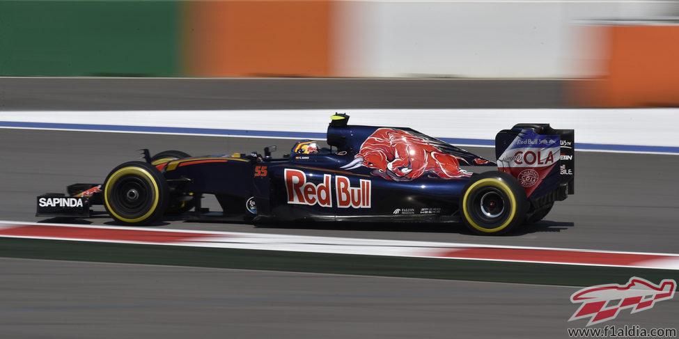 Carlos Sainz rueda con el neumático blando
