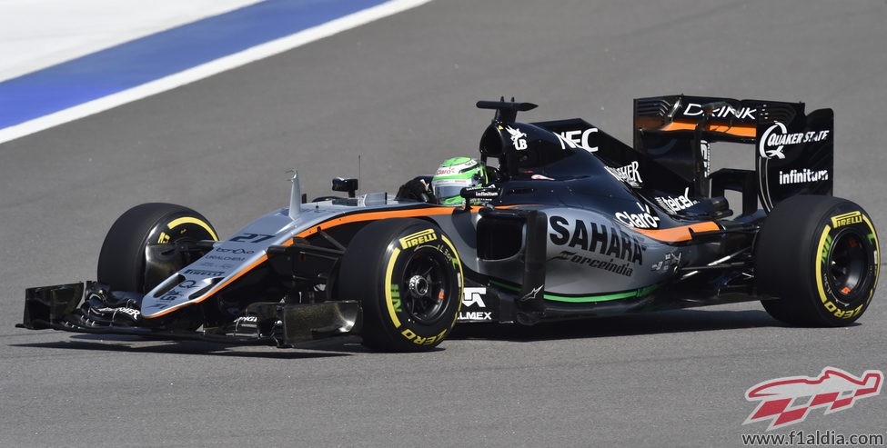 Nico Hülkenberg rueda con neumáticos blandos