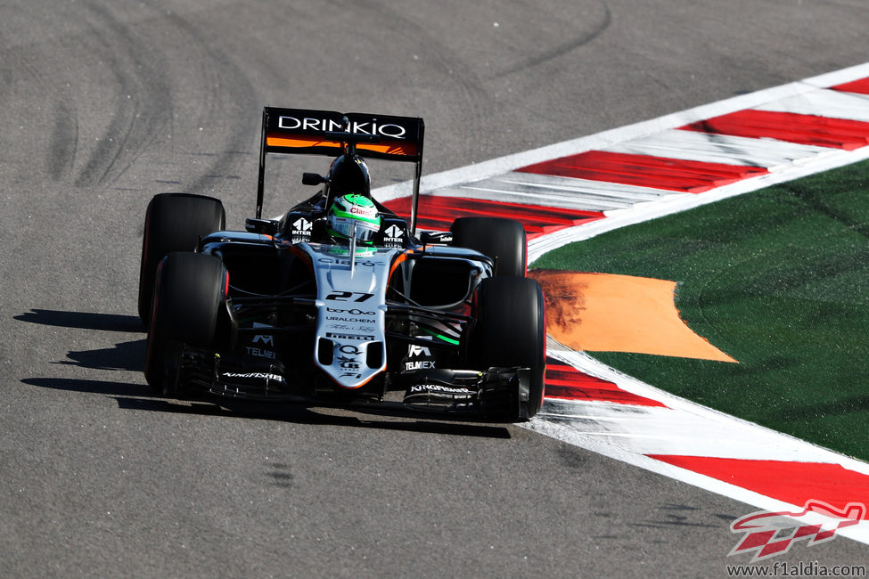 Nico Hülkenberg rueda con los superblandos