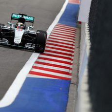 Lewis Hamilton no pudo rodar en Q3 por un nuevo problema de fiabilidad