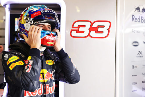 Max Verstappen llega a Red Bull