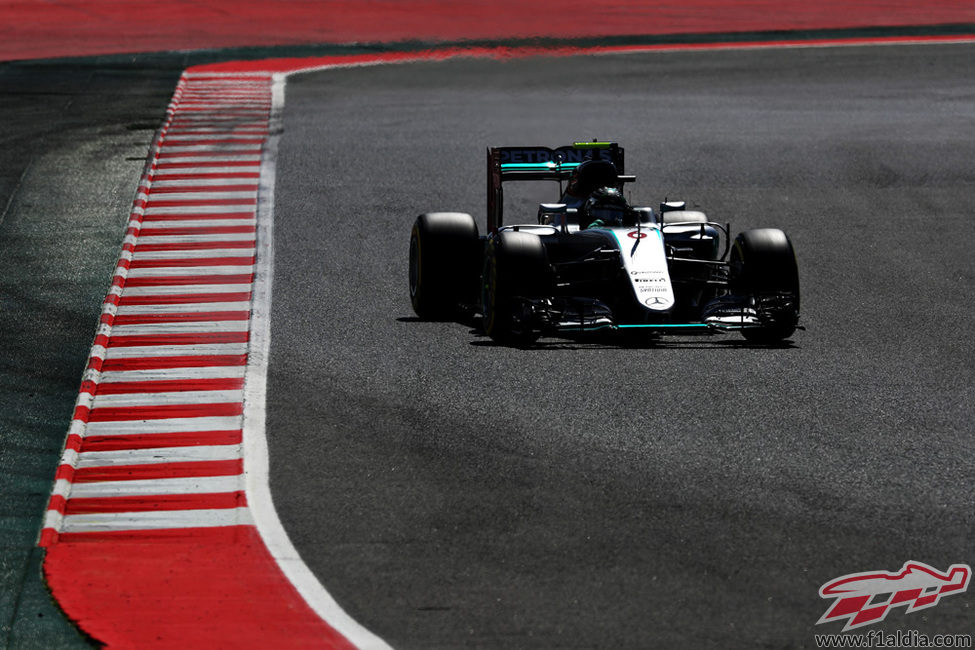 Nico Rosberg acaba primero de nuevo en FP3