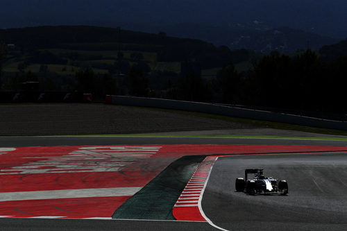 Felipe Massa cae en Q1