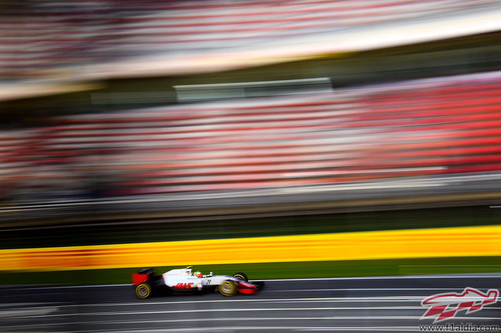 Esteban Gutiérrez clasifica en 16ª posción