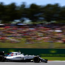 Valtteri Bottas rueda con neumáticos blandos