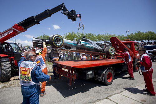 Mercedes acaba el fin de semana con doble abandono