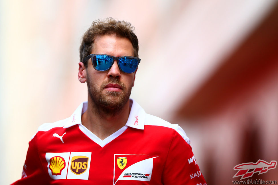 Cara seria de Sebastian Vettel