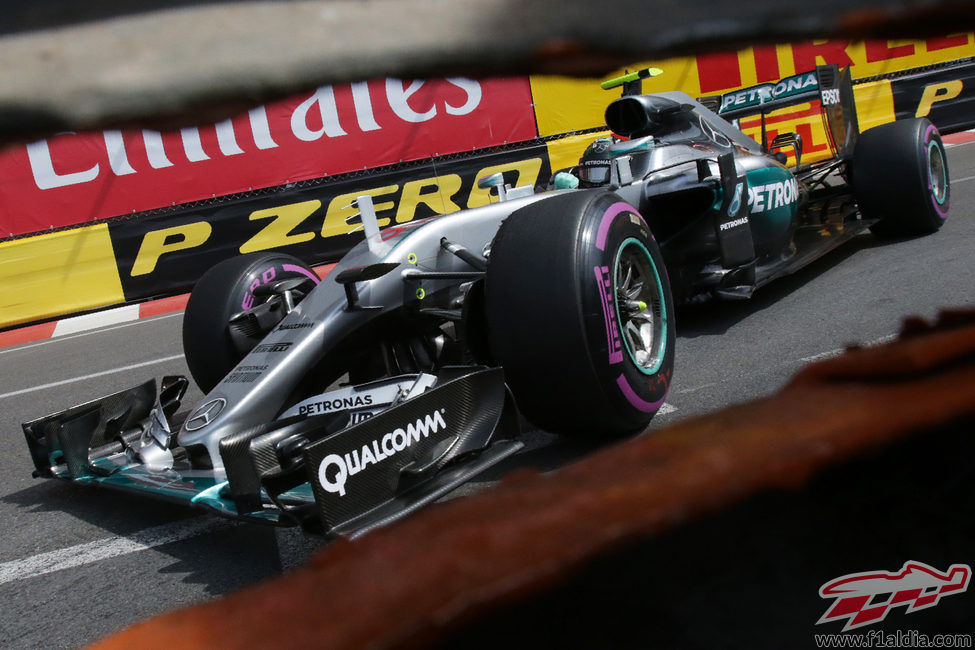 Nico Rosberg prueba el superblando en Mónaco