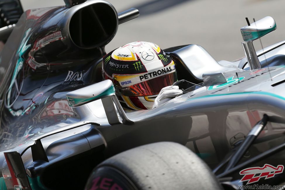 Lewis Hamilton volvió a tener problemas en la Q3