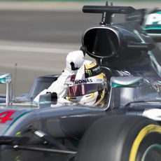 Lewis Hamilton comienza liderando en Canadá