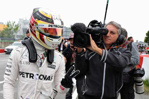 Lewis Hamilton suma la segunda pole del año