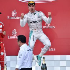 Rosberg, Vettel y Péreaz celebran sus resultados en Bakú