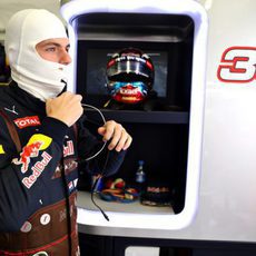 Max Verstappen se prepara para los Libres 1 en Austria