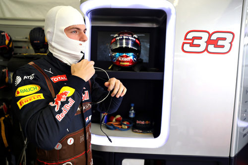 Max Verstappen se prepara para los Libres 1 en Austria