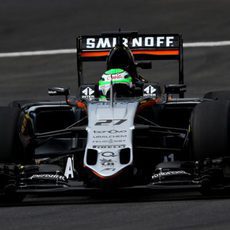 Nico Hülkenberg comprueba el rendimiento del Force India