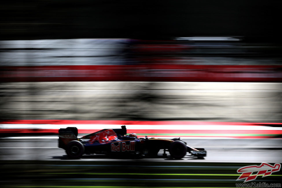 Daniil Kvyat vuela en el corto circuito de Spielberg