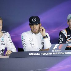 Hamilton, Rosberg y Hülkenberg en la rueda de prensa