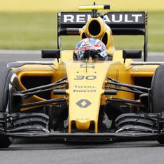 Jolyon Palmer completa los entrenamientos en Silverstone