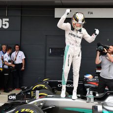 Pole de Lewis Hamilton en Silverstone