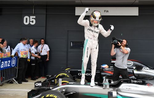 Pole de Lewis Hamilton en Silverstone