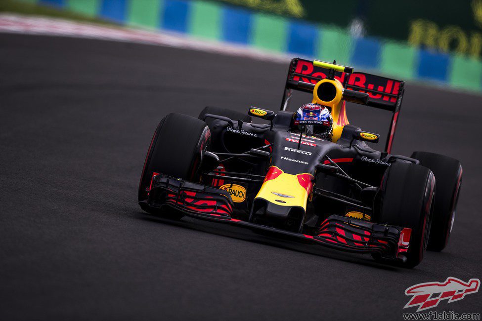 Max Verstappen prueba el circuito de Hungaroring