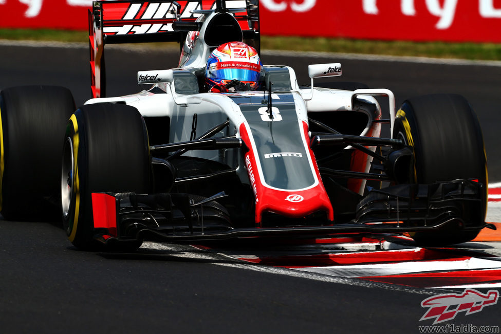 Romain Grosjean busca el tiempo con el blando