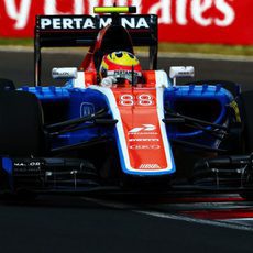 Rio Haryanto intenta mejorar en su vuelta