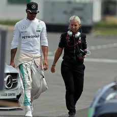 Lewis Hamilton no acabó los Libres 2 en Hungría