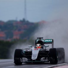 Lewis Hamilton afronta la carrera desde la segunda plaza