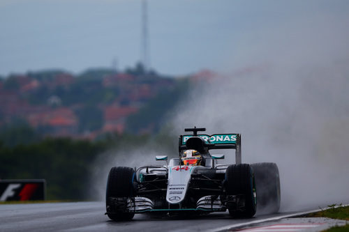 Lewis Hamilton afronta la carrera desde la segunda plaza