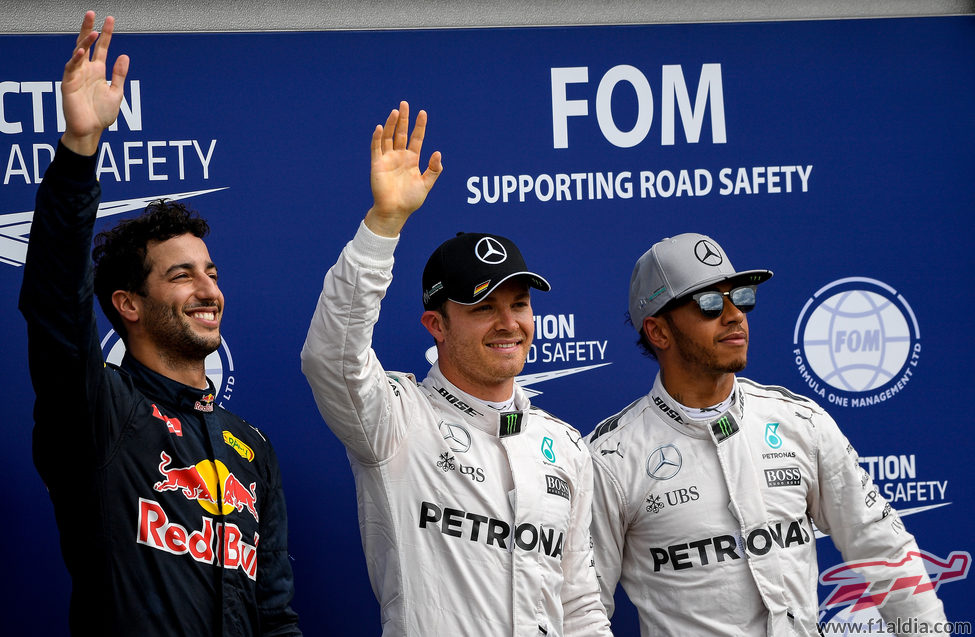 Nico Rosberg, Lewis Hamilton y Daniel Ricciardo triunfan