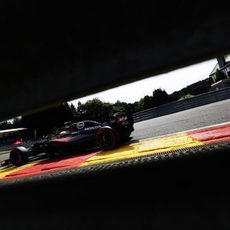 Jenson Button encara una vuelta en Spa
