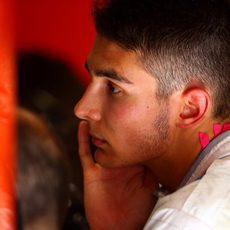 Esteban Ocon concentrado en su primer GP con Manor