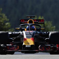 Daniel Ricciardo prueba el nuevo 'halo'