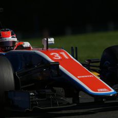 Esteban Ocon prueba los Pirelli experimentales