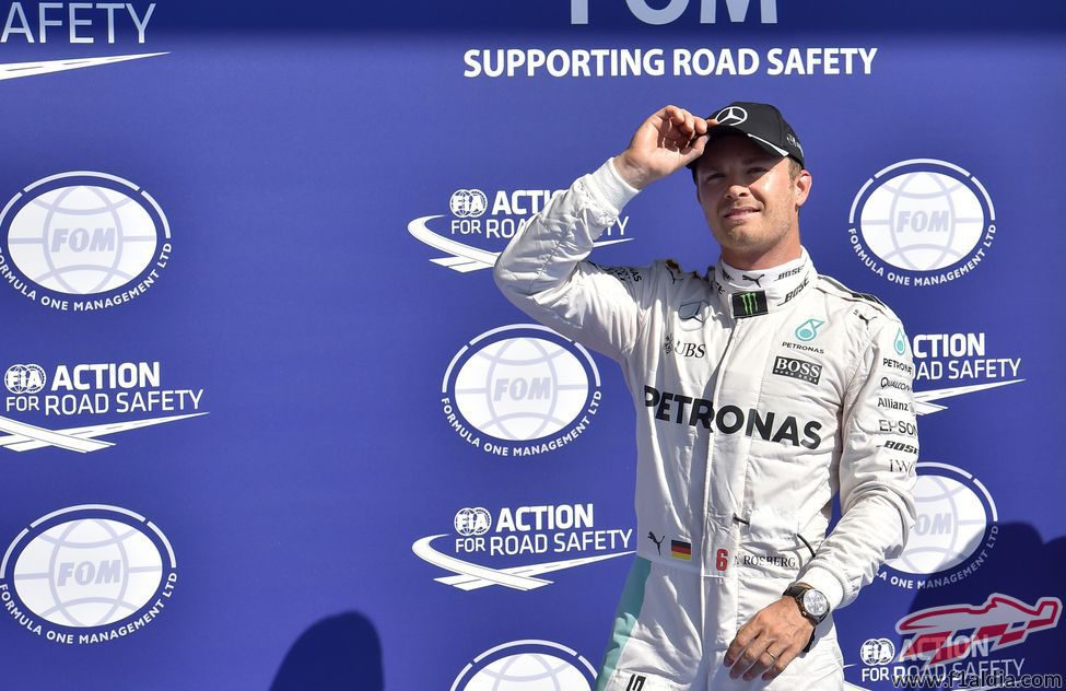 Nico Rosberg gana la partida una vez más por la pole
