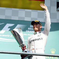 Saludo de Nico Rosberg desde el podio en Spa