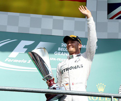 Saludo de Nico Rosberg desde el podio en Spa